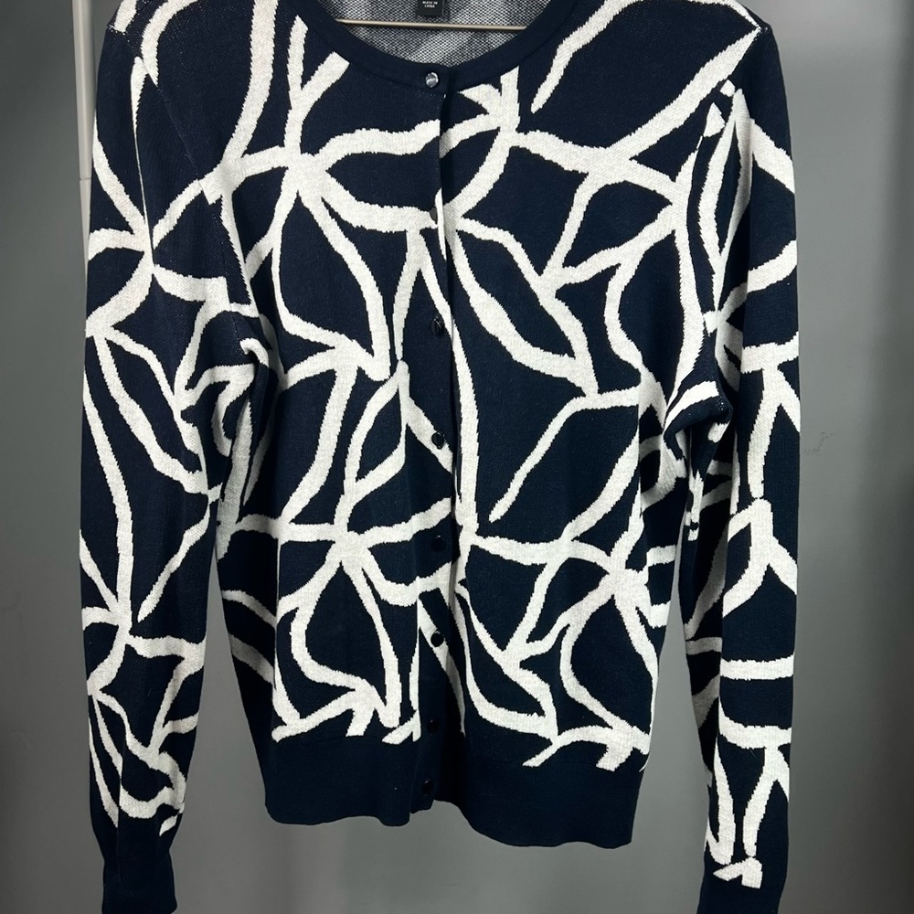 Ann Taylor Navy and White Patterned Women's Sweater